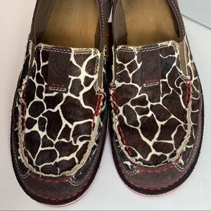 Ariat Cruiser Chocolate Chip Suede Giraffe Slip On size 9B